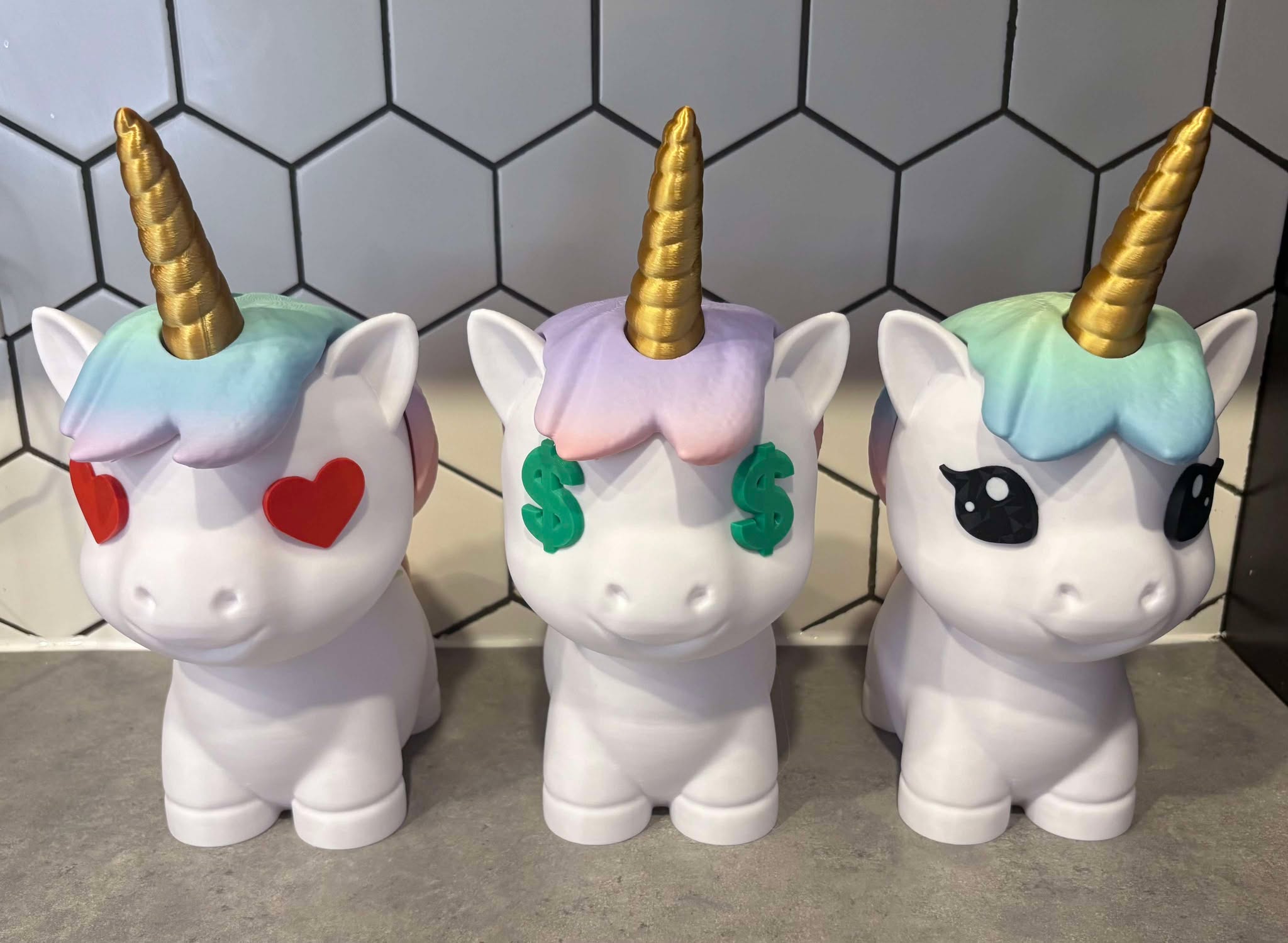Unicorn piggy bank, perfect for kids, interchangeable eyes, secret horn compartment, cutest piggy bank, 3d printed piggy bank